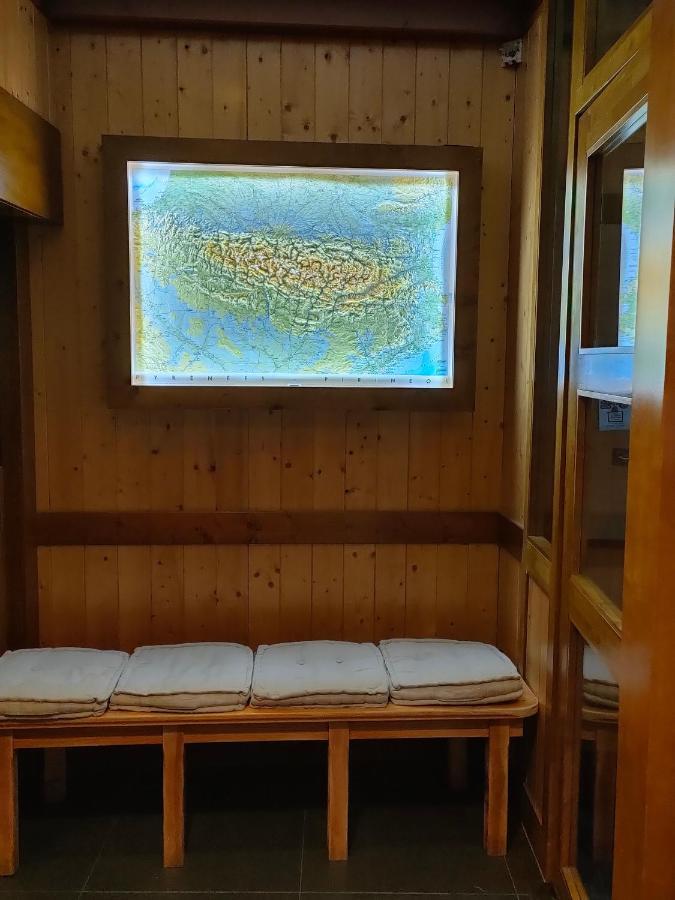 Gite Beau Soleil Hostel โกเตอเรต์ ภายนอก รูปภาพ